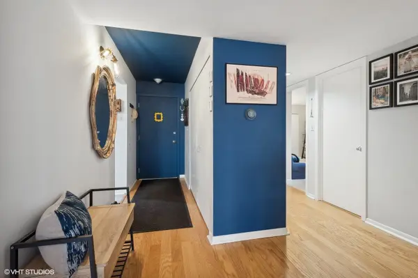 619 Glenview AVE #303, Highland Park, IL 60035