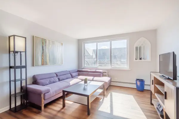 150 S Oak Park AVE #403, Oak Park, IL 60302