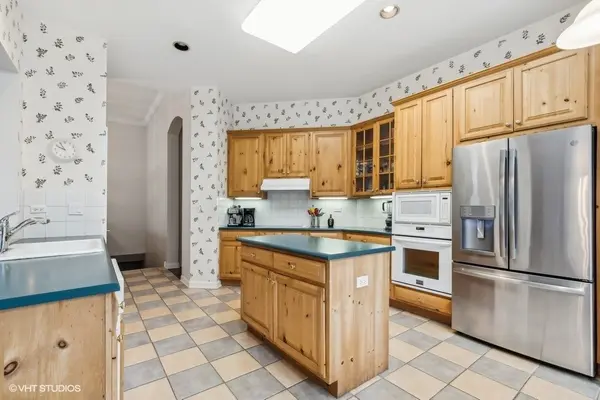 2351 Legends CT, Riverwoods, IL 60015
