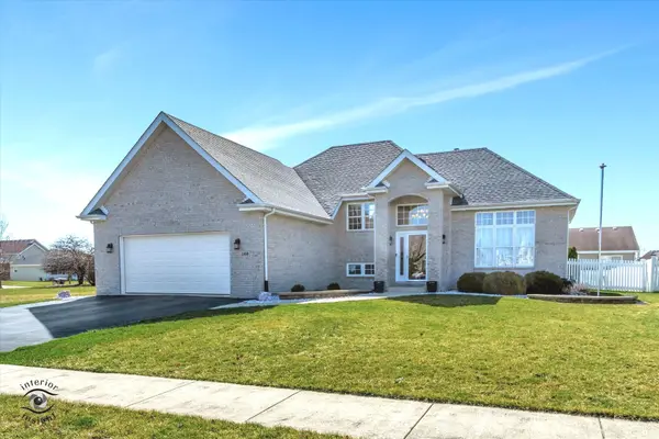 388 Saddle Run LN, Beecher, IL 60401