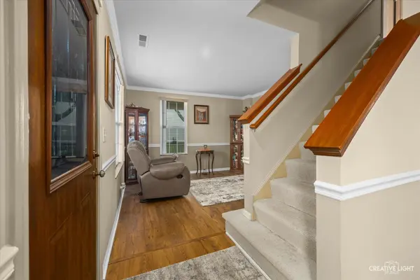 882 SERENDIPITY DR, Aurora, IL 60504