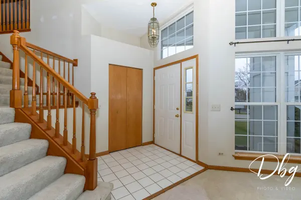 2264 N Aster PL, Round Lake Beach, IL 60073