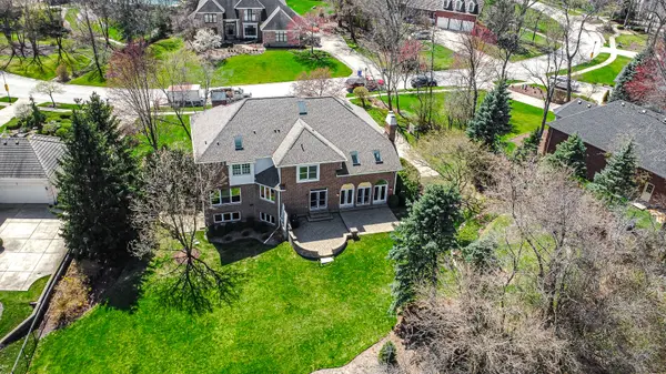 91 Muirfield CIR, Wheaton, IL 60189