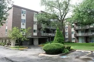 1331 S Finley RD #417, Lombard, IL 60148