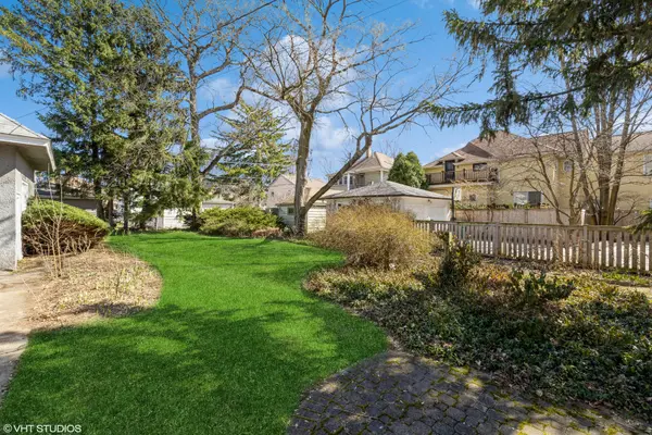 708 Forest AVE, Oak Park, IL 60302