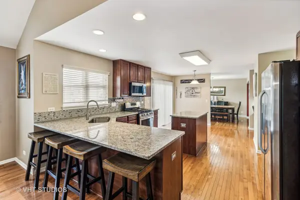 6 Crystal Downs CT, Lake In The Hills, IL 60156