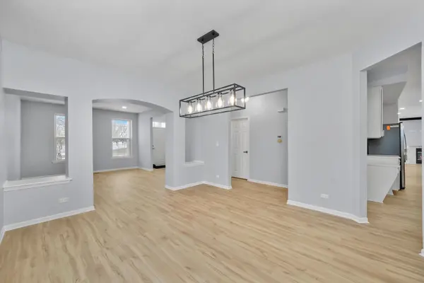 5336 Shotkoski DR, Hoffman Estates, IL 60192
