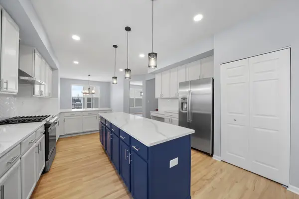 5336 Shotkoski DR Hoffman Estates, IL 60192