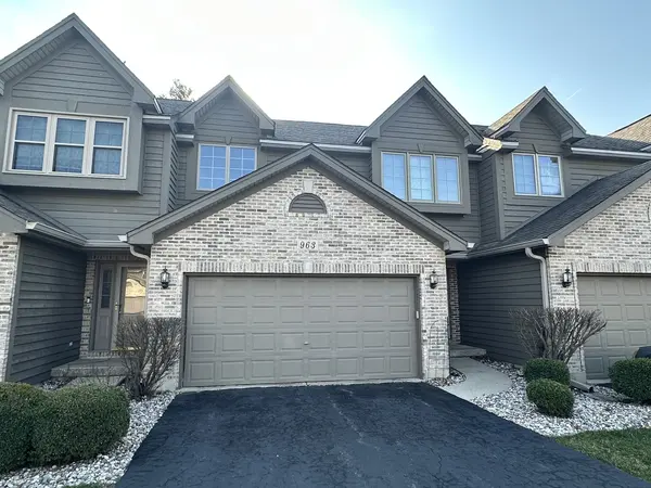 963 Ascot DR,  Elgin,  IL 60123