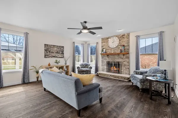 1004 Chase TRL, New Lenox, IL 60451