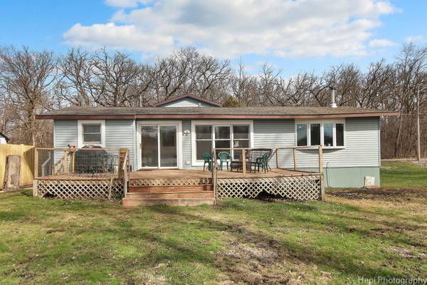 25697 W Highland AVE, Antioch, IL 60002
