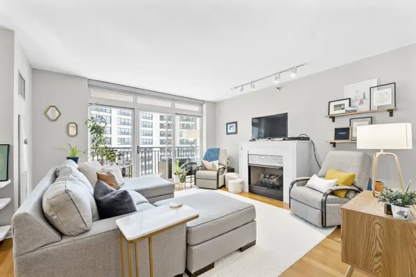 1111 S WABASH AVE #1807, Chicago, IL 60605