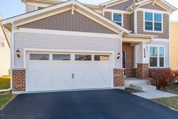 2548 Balsam Cove RD, Naperville, IL 60563