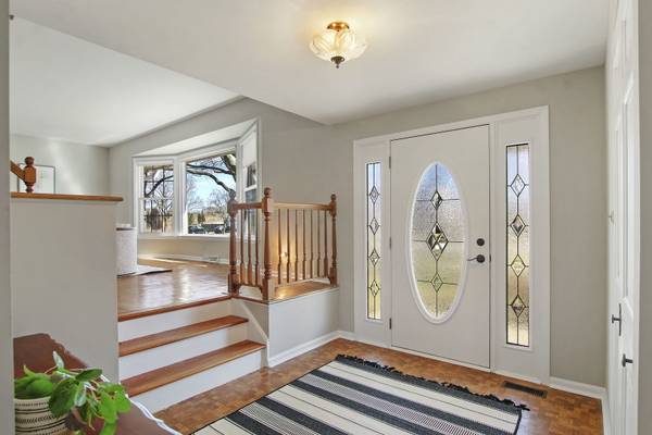 226 N Wilke RD, Palatine, IL 60074