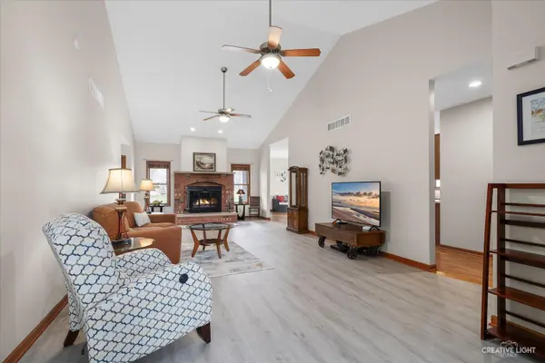 3103 Ernest DR, Sandwich, IL 60548