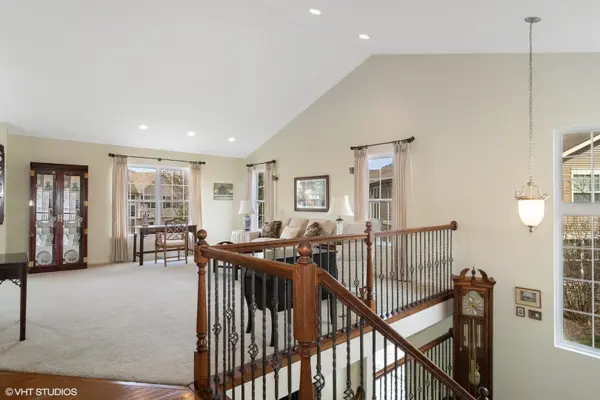 116 Fountain Grass CIR, Bartlett, IL 60103