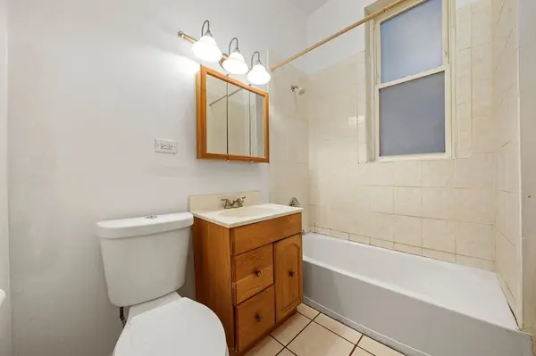 3834 W Polk ST Chicago, IL 60624
