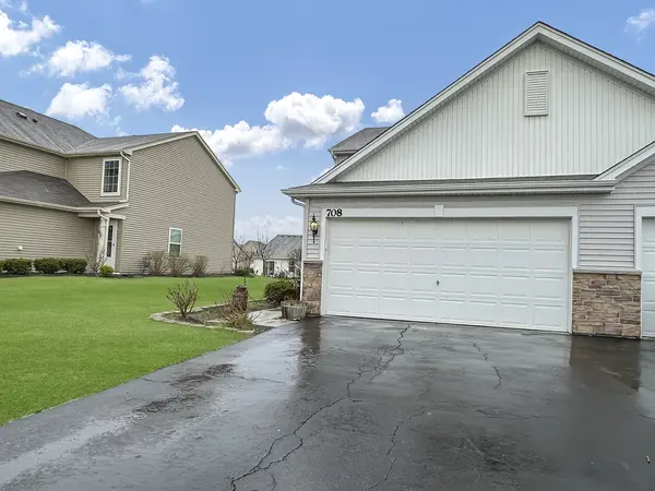 708 Vine ST, Hampshire, IL 60140