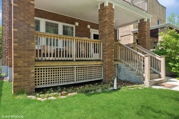 1036 Darrow AVE, Evanston, IL 60202