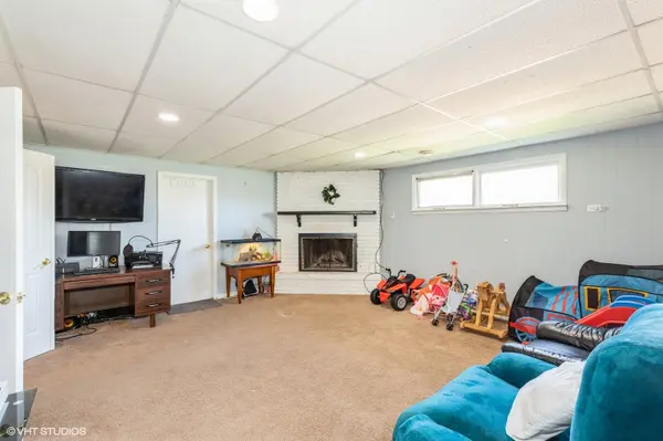 483 Lakewood BLVD, Park Forest, IL 60466