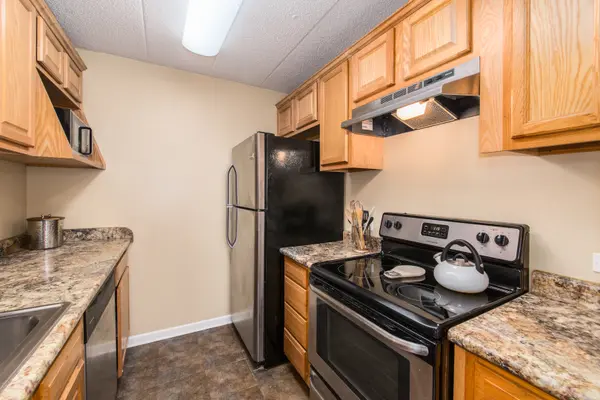 75 Kristin CIR #520, Schaumburg, IL 60195