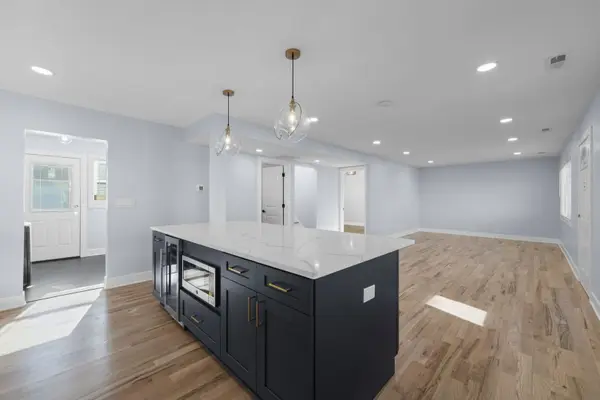 3209 Springdale AVE Glenview, IL 60025