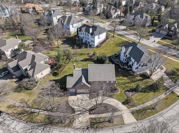 2716 Silver Spur CT, Naperville, IL 60565