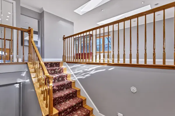 945 Heather LN, Hoffman Estates, IL 60169