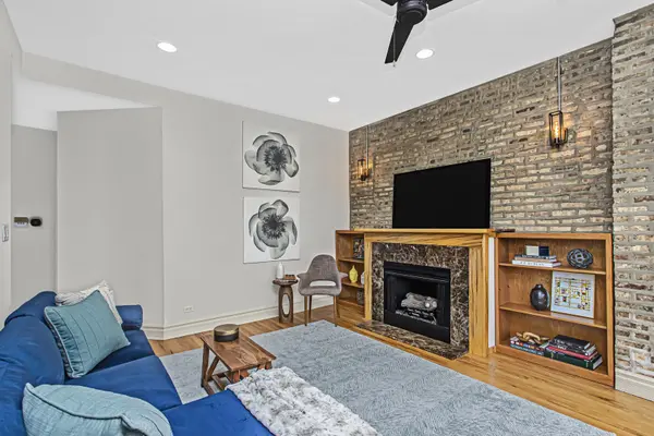 3515 W Medill AVE #3W, Chicago, IL 60647