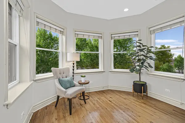 3515 W Medill AVE #3W, Chicago, IL 60647
