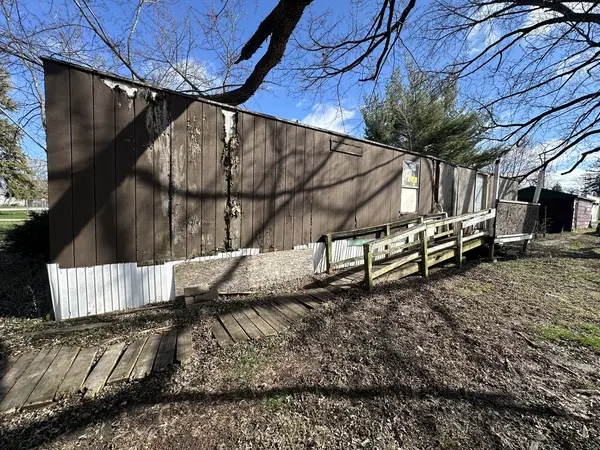 221 Lukins ST, Streator, IL 61364