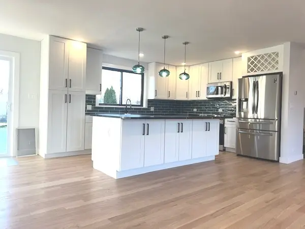 515 W Weathersfield WAY, Schaumburg, IL 60193
