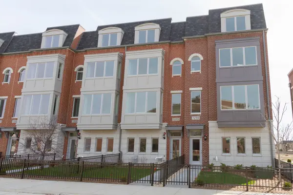 1209 Shermer RD, Northbrook, IL 60062
