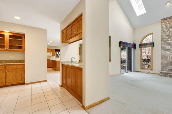 1376 Von Drash DR, Darien, IL 60561