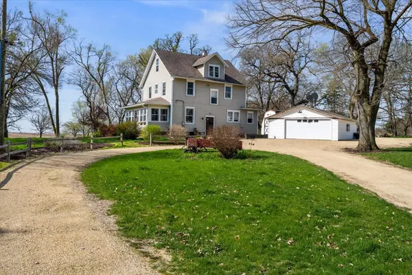 4382 S Bend RD, Rockford, IL 61109