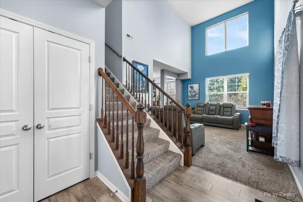 1468 Lighthouse LN, Pingree Grove, IL 60140