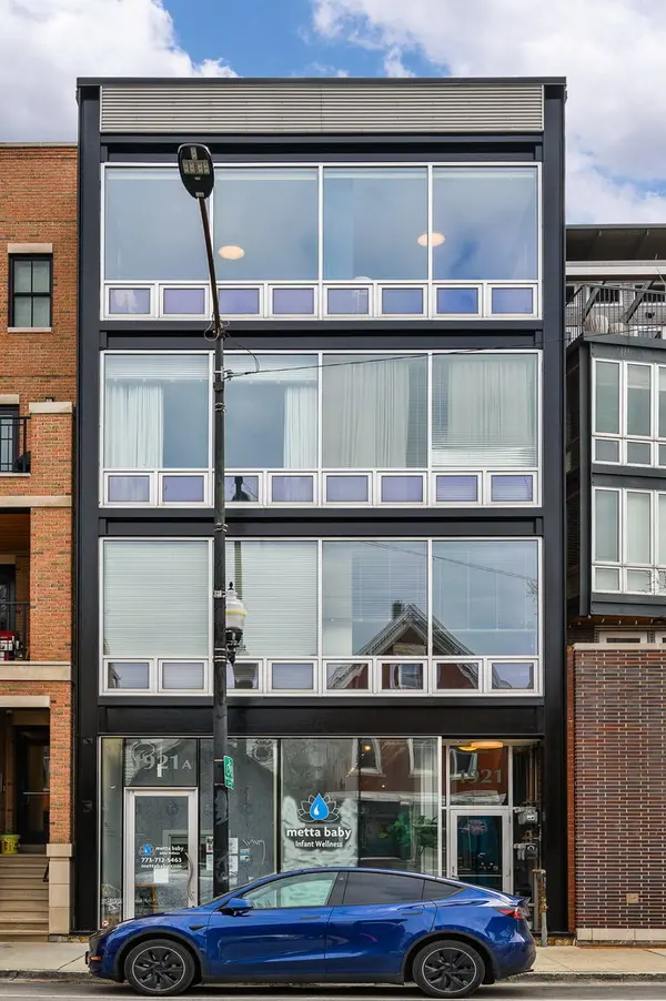 1921 N Damen AVE #4, Chicago, IL 60647