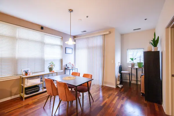2951 N Clybourn AVE #304, Chicago, IL 60618