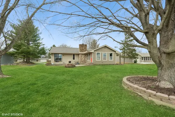 9761 Squire LN, Belvidere, IL 61008