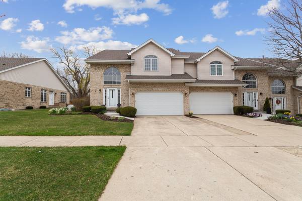 12772 Marian DR, Lemont, IL 60439