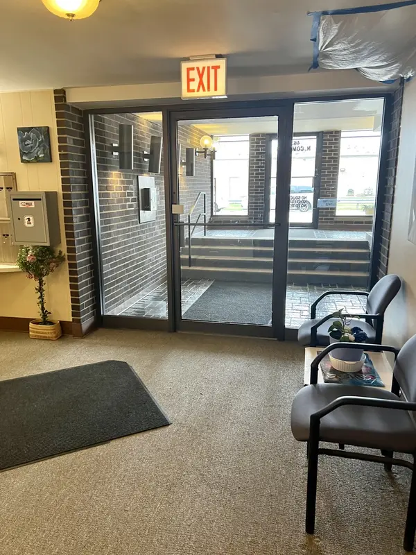 4624 N Commons DR #409, Chicago, IL 60656