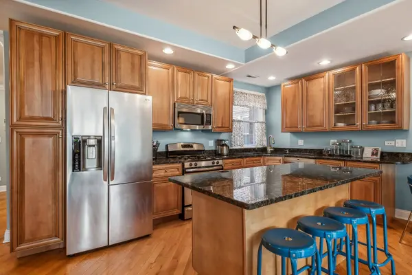 5859 N Glenwood AVE #2, Chicago, IL 60660