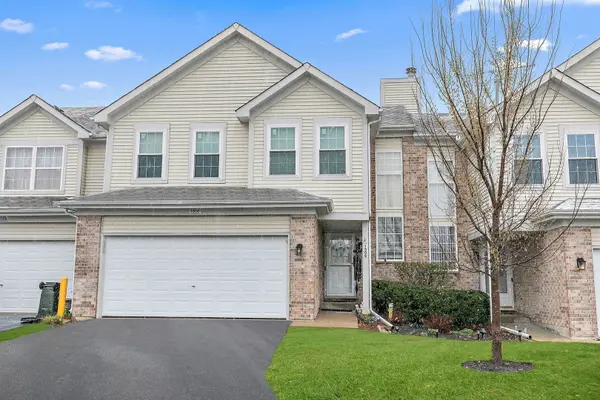 1506 Chatfield CT, Roselle, IL 60172