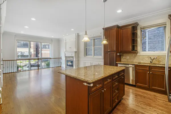 3057 N Clybourn AVE #1N, Chicago, IL 60618