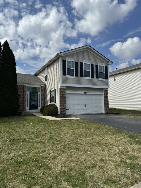 2327 Carpenter AVE, Plainfield, IL 60586