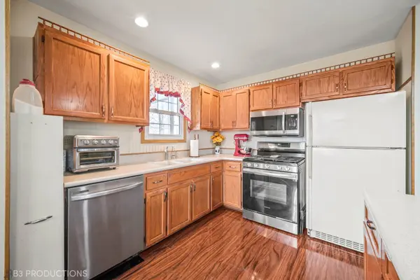 20656 S Acorn Ridge DR, Frankfort, IL 60423