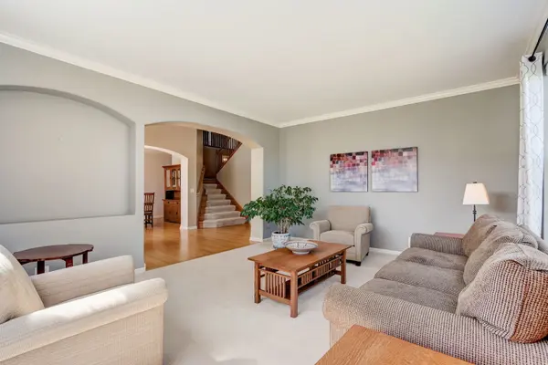 575 Orchard Pond DR, Lake Zurich, IL 60047
