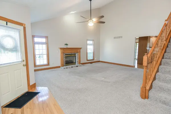 716 Clairidge CC Green, Normal, IL 61761