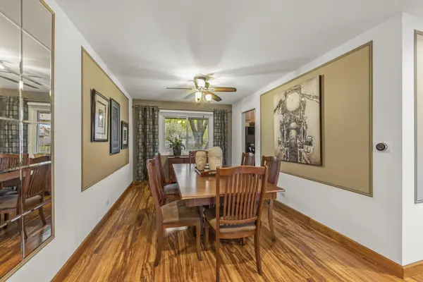 711 Westchester LN, Bolingbrook, IL 60440