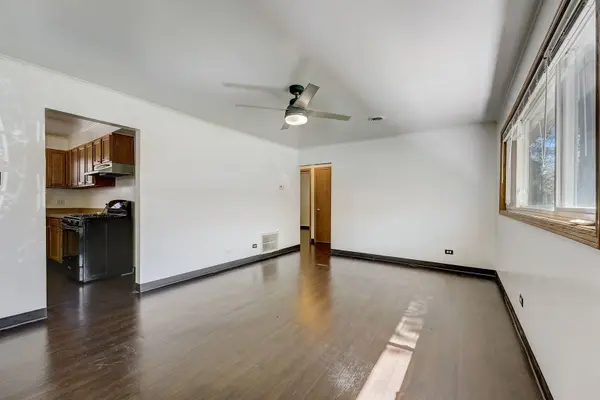 10 Monee RD, Park Forest, IL 60466